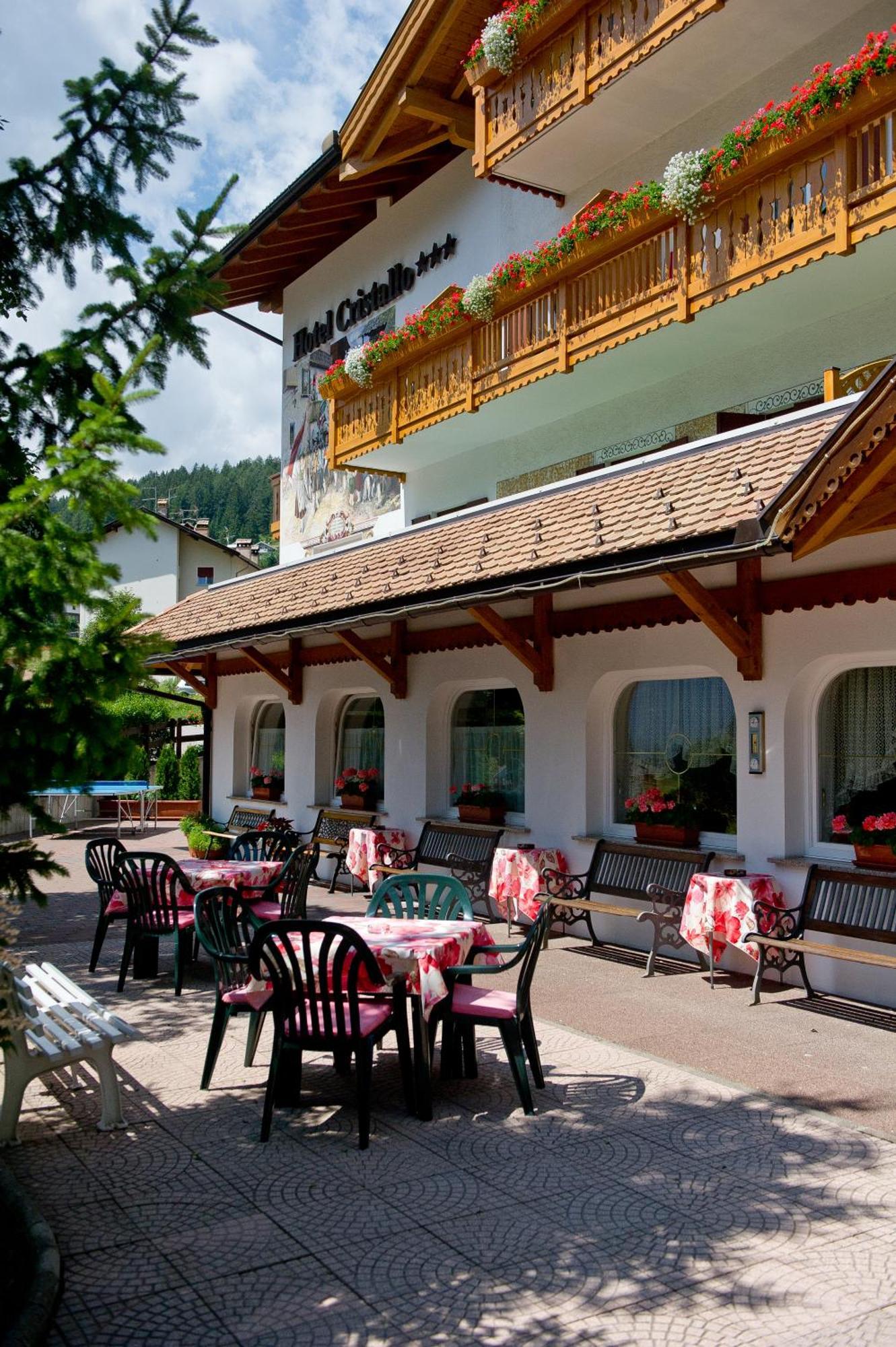 Hotel Cristallo Vigo di Fassa Εξωτερικό φωτογραφία