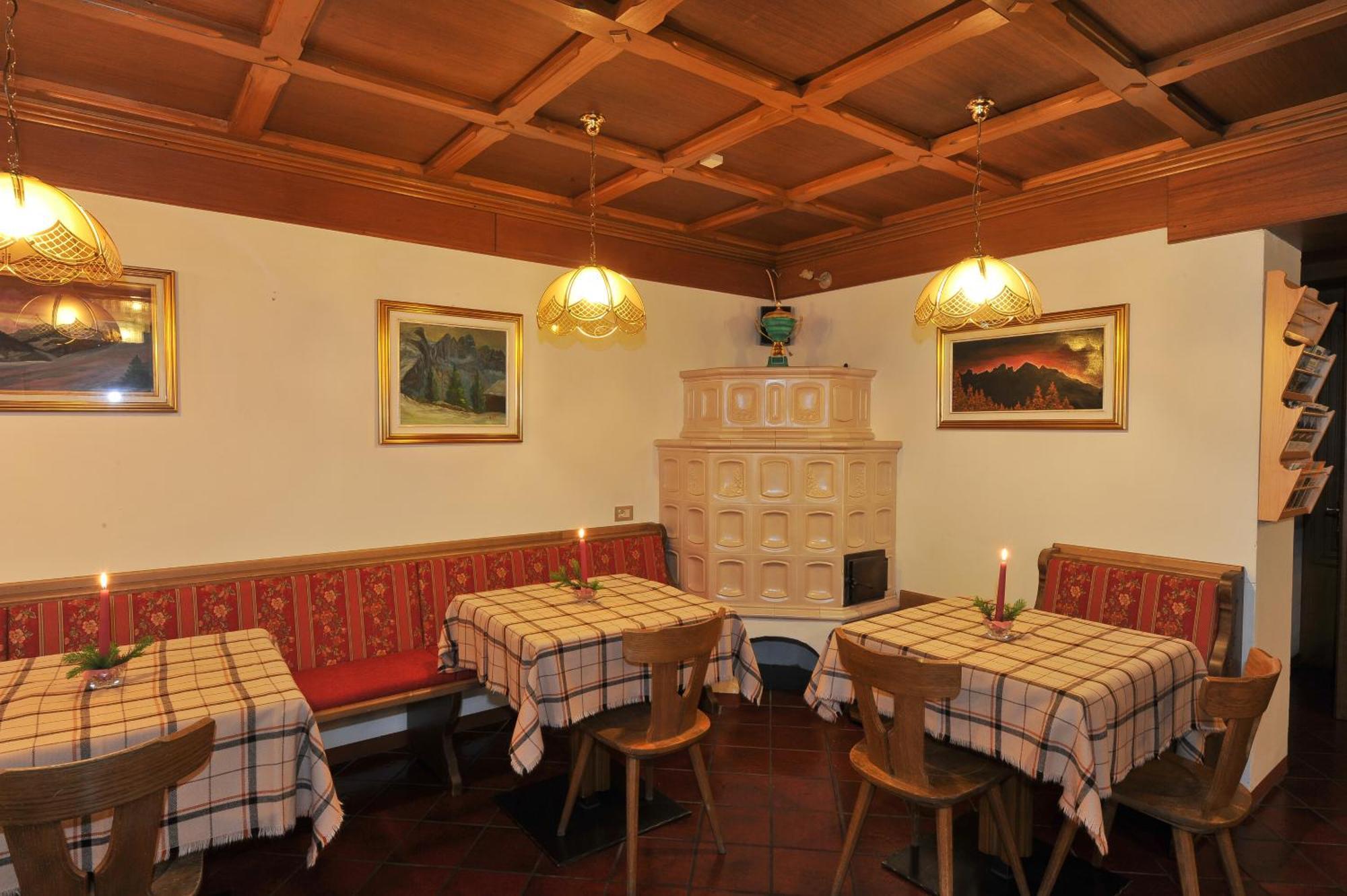 Hotel Cristallo Vigo di Fassa Εξωτερικό φωτογραφία