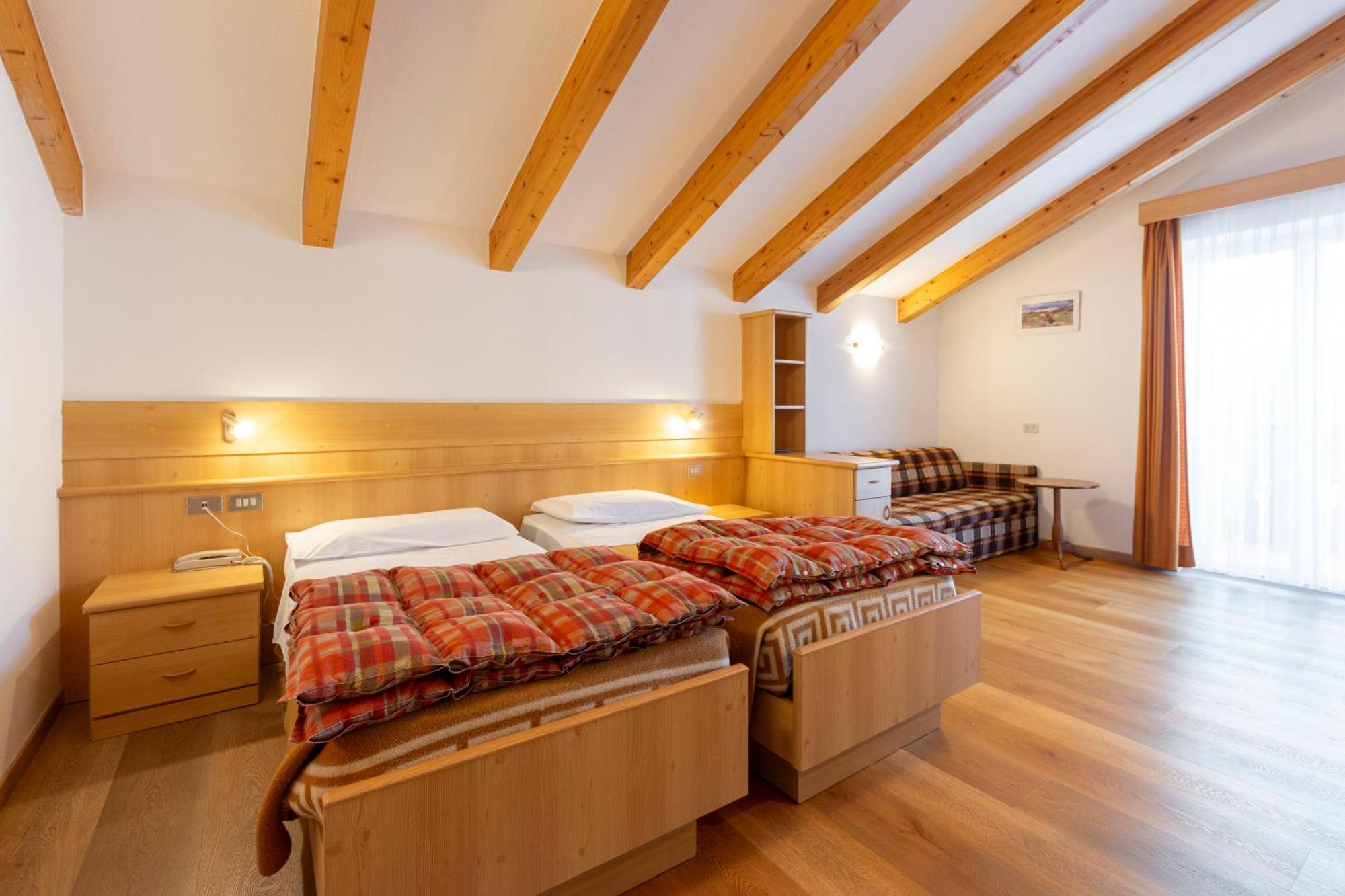 Hotel Cristallo Vigo di Fassa Εξωτερικό φωτογραφία