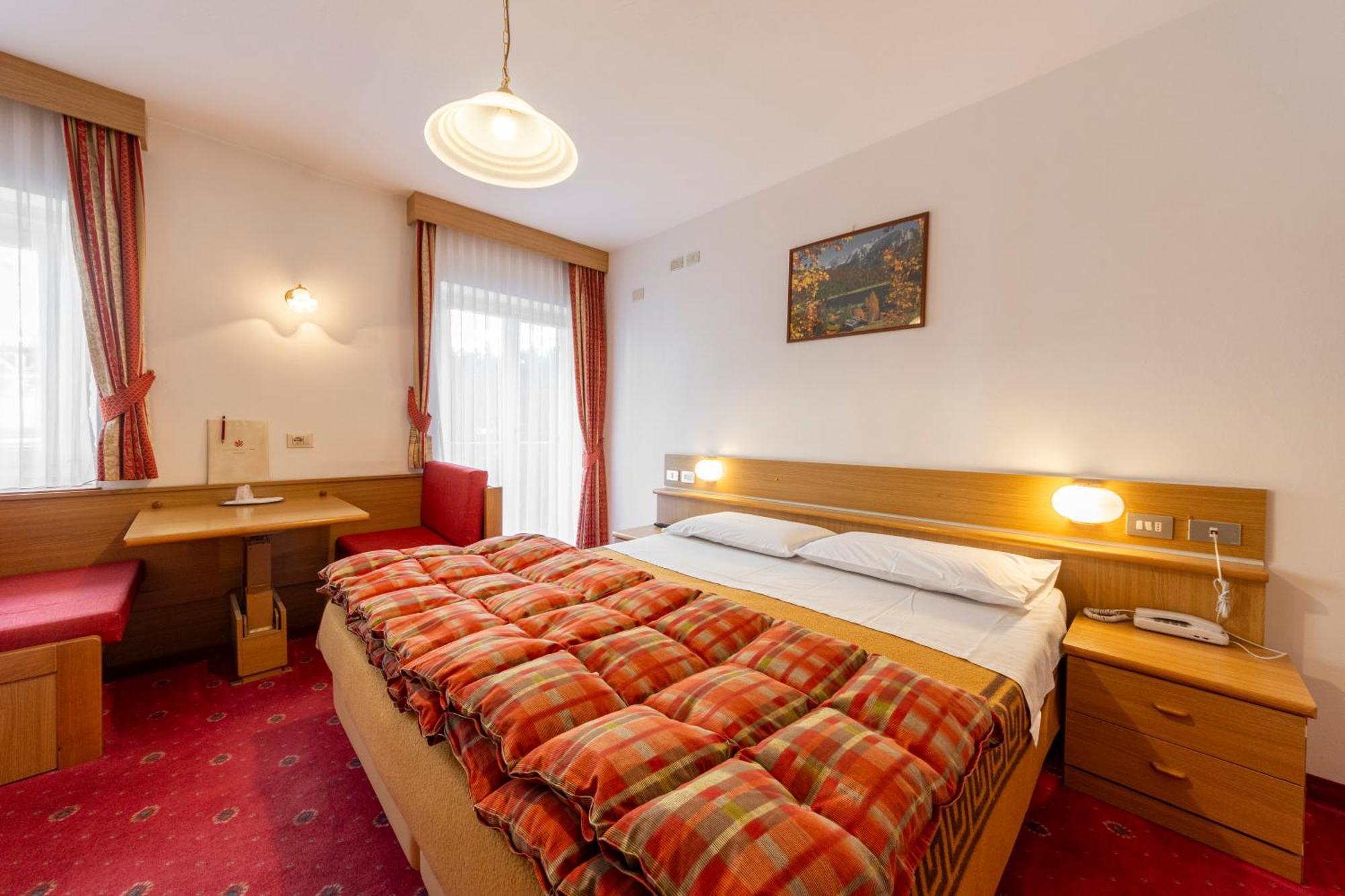 Hotel Cristallo Vigo di Fassa Εξωτερικό φωτογραφία
